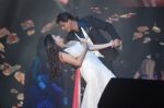 SRK and Madhuri Dixit-Nene perform for Temptation Reloaded 2014 Malaysia